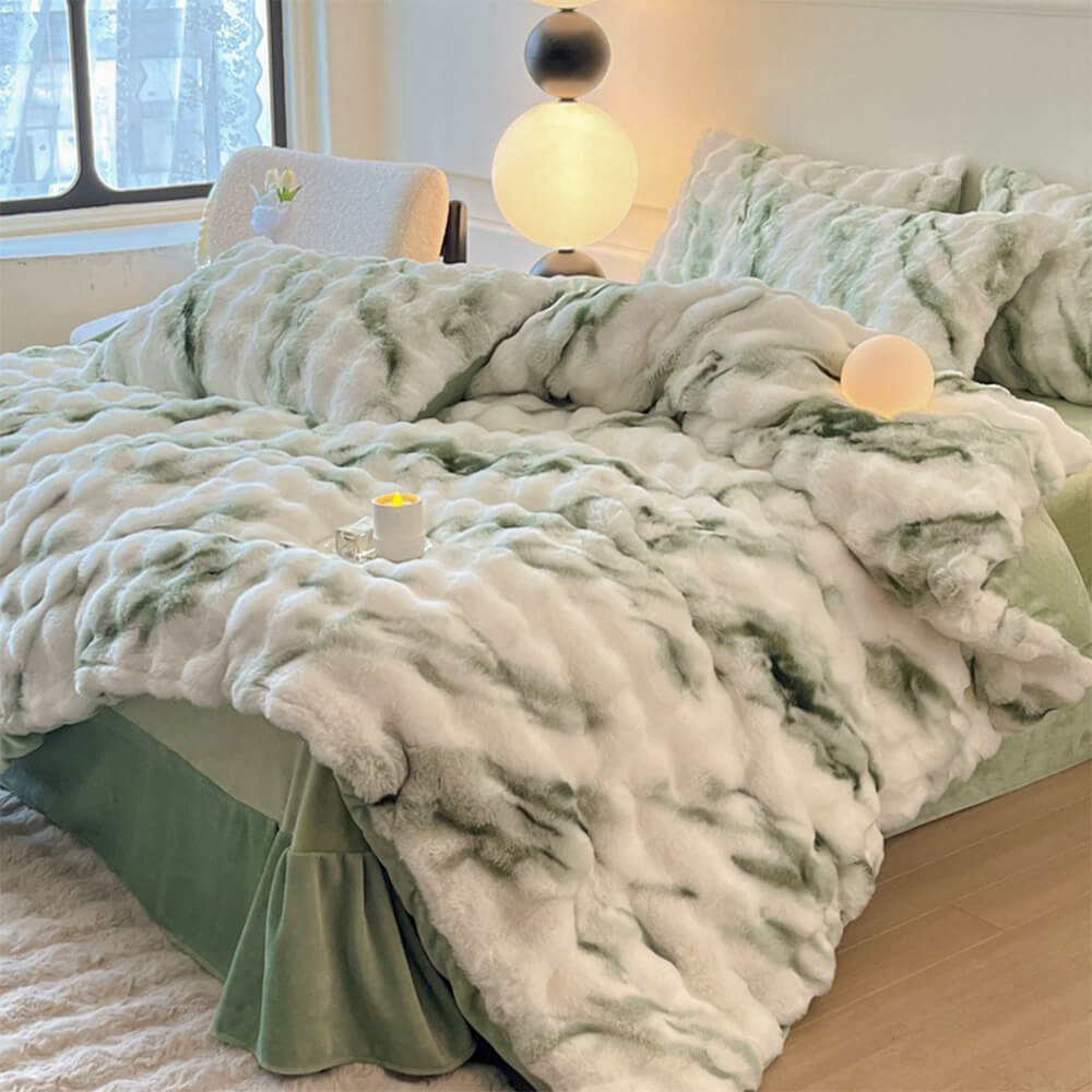 Gradient Puffy Faux Rabbit Fur Bed Sheet Set